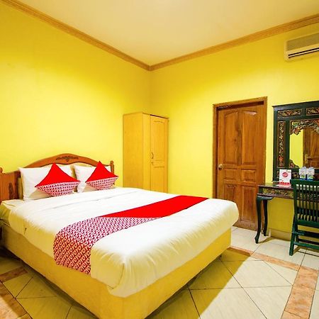 Oyo 1770 Hotel Mawar Saron 2 Kejayan Экстерьер фото