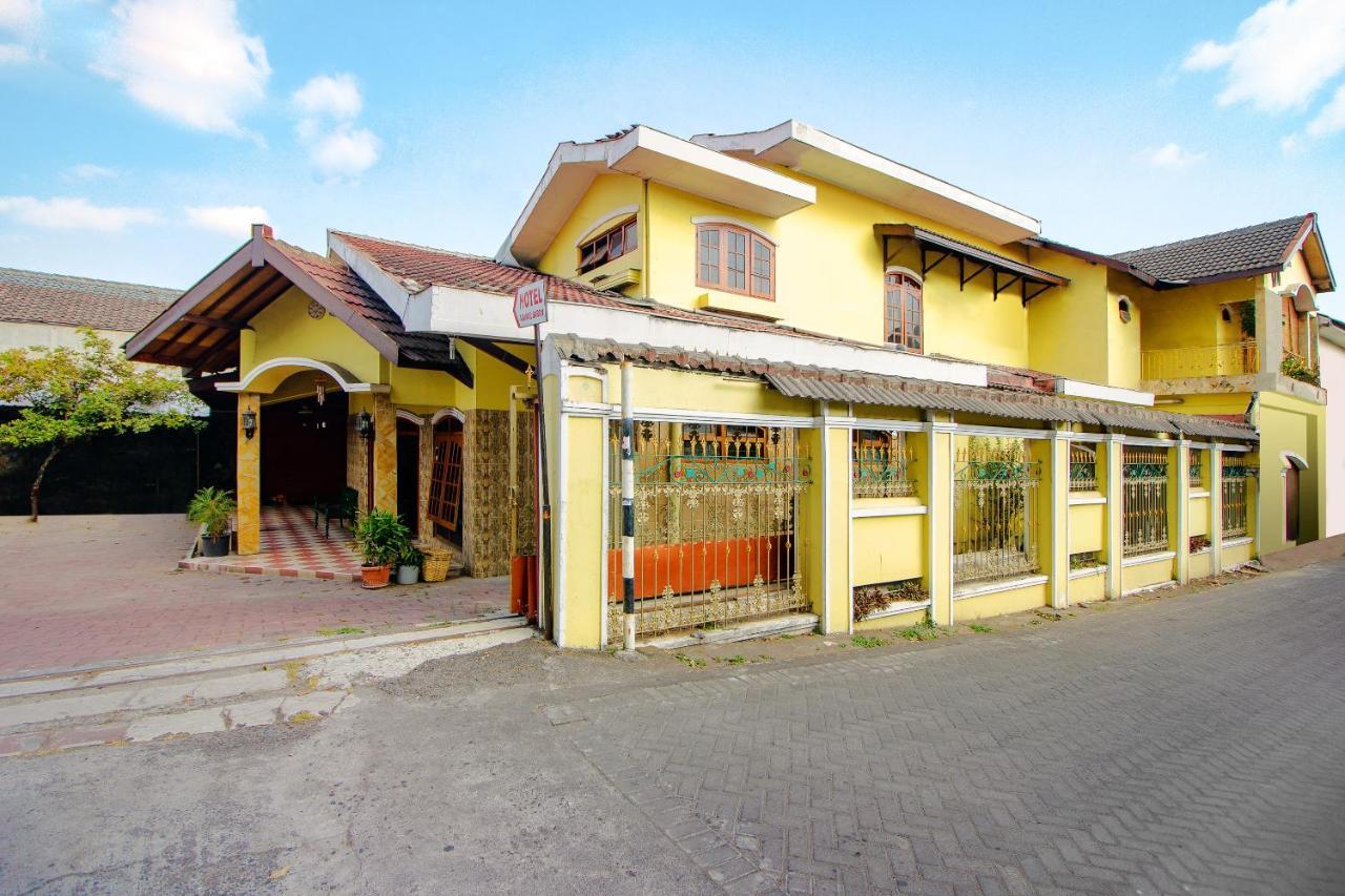 Oyo 1770 Hotel Mawar Saron 2 Kejayan Экстерьер фото