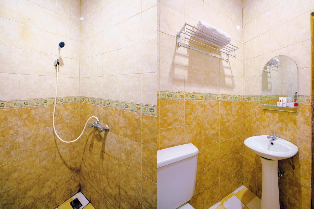 Oyo 1770 Hotel Mawar Saron 2 Kejayan Экстерьер фото