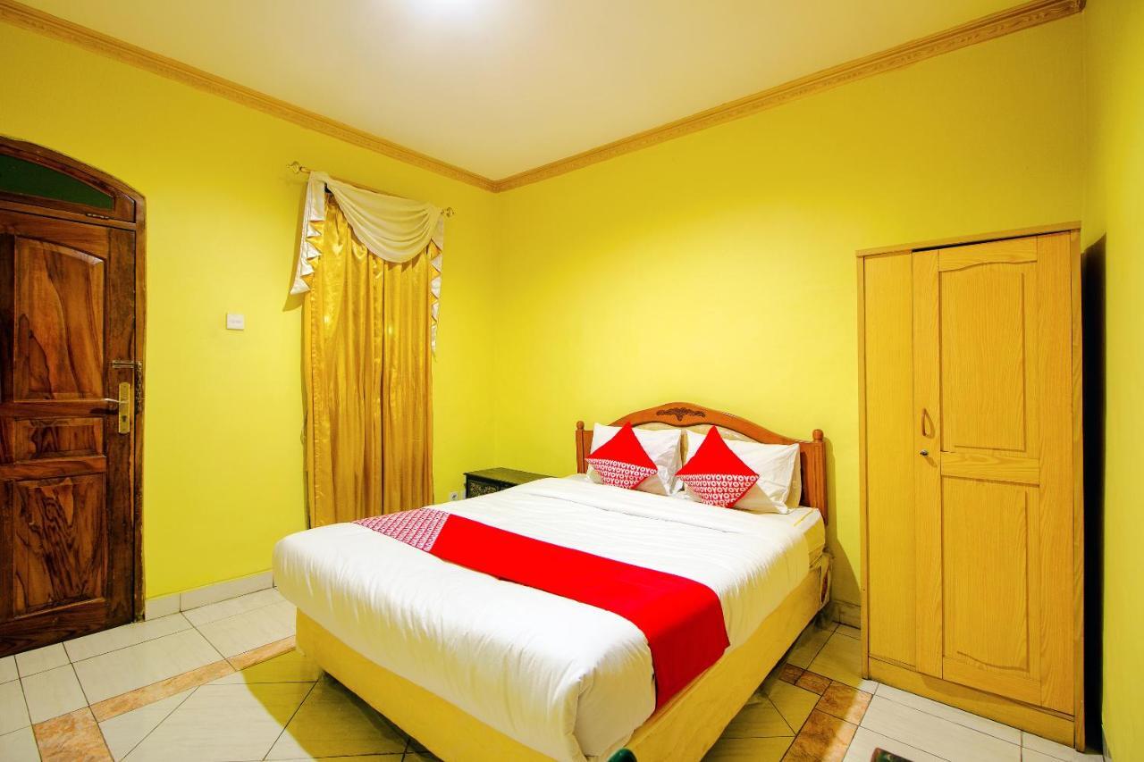 Oyo 1770 Hotel Mawar Saron 2 Kejayan Экстерьер фото